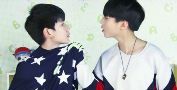 王俊凯王源小时候_王俊凯王源打架视频_王俊凯和王源的儿子-圈子花园图片