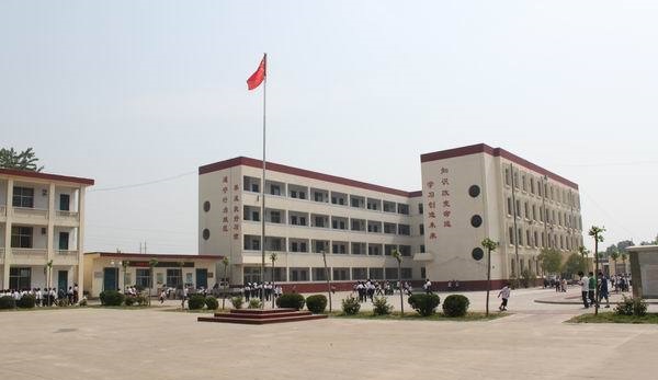 濮阳市油田第一中学全国排名第150名 河南省排